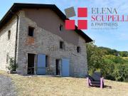 Casa di campagna in vendita di 215 m² in Strada...