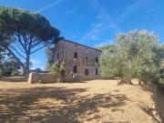 Casa di campagna in vendita di 220 m² in Via del Montaleo, 4