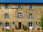 Casa di campagna in vendita di 237 m² in Via Roma