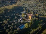 Casa di campagna in vendita di 282 m² in Via Maestà Tonda