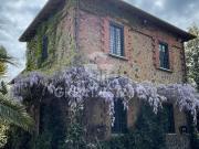 Casa di campagna in vendita di 310 m² in Via di Fioranello