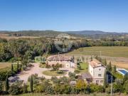 Casa di campagna in vendita di 1310 m² in Strada... Casa di campagna in vendita di 1310 m² in Strada...