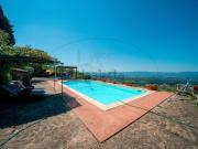 Casa di campagna in vendita di 350 m² in Via d&apos Oliveto