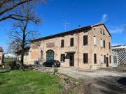 Casa di campagna in vendita di 350 m² in Via Provinciale, 32