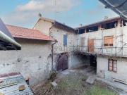 Casa di campagna in vendita di 357 m² in Via Vignola, 5
