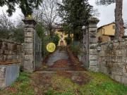 Casa di campagna in vendita di 440 m² in Via Dante Alighieri