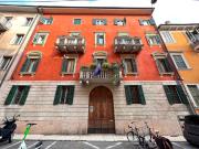 Casa di campagna in vendita di 450 m² in Via Amatore...