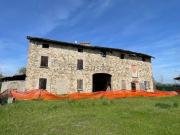 Casa di campagna in vendita di 450 m² in Via Confine, 4