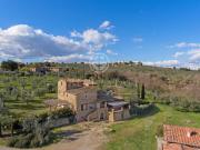 Casa di campagna in vendita di 537 m² in Strada...