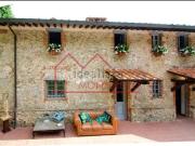 Casa di campagna in vendita di 600 m² in Via Sterpi, 88