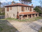 Casa di campagna in vendita di 666 m² in Contrada Salci...