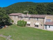 Casa di campagna in vendita di 812 m² in Strada...