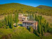 Casa di campagna in vendita di 840 m² in Strada Senza Nome