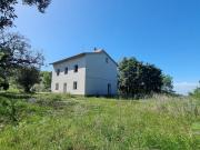 Casa di campagna in vendita vicino a Pomarance,...