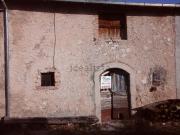 Casa di paese in vendita di 120 m² in Via degli stalloni