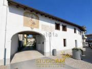 Casa di paese in vendita di 156 m² in Via San Michele