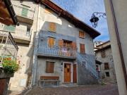 Casa di paese in vendita di 170 m² in Via Madonna, 60