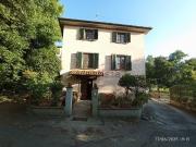 Casa di paese in vendita di 180 m² in Via delle Grotte