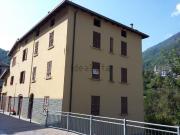 Casa di paese in vendita di 200 m² in Via Camillo Golgi, 94