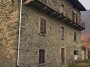 Casa di paese in vendita di 250 m² in Frazione Mossini, 165