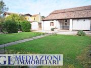 Casa di paese in vendita di 280 m²