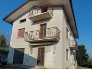 Casa di paese in vendita di 330 m² in Via Venezia