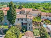 Casa di paese in vendita di 380 m² in Via Vecchia Aretina