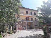 Casa di paese in vendita di 450 m² in Località Farinaio