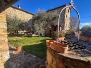 Casa di paese in vendita di 470 m² in Via della Gianna, 1