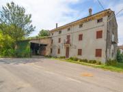 Casa di paese in vendita di 777 m² in Via Mezzana