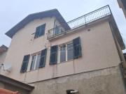 Casa di paese in vendita di 80 m² in Via F. Cascione, 13