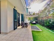 Casa di prestigio di 157 mq in vendita Via Cesare...