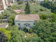 Casa di prestigio di 1900 mq in vendita via Francesco...