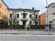 Casa di prestigio di 290 mq in vendita Ferrara, Italia