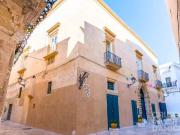 Prestigiosa casa di 1200 mq in vendita Via Vittorio...