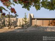 Casa diseñada por el Arq. Juan Carlos Kelly en Jurica