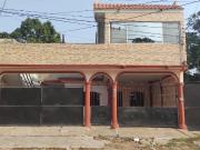 CASA DISPONIBLE DE ENTREGA INMEDIATA DE DOS NIVELES CON...