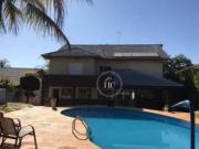 Casa com 5 quartos à venda, 412 m² por R$ 2.150.000...