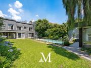 Casa doble frente, Belgrano, jardín 260 m2, pileta,...