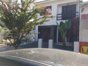 Casa dois pisos 4 dormitórios sute master duas garagens...