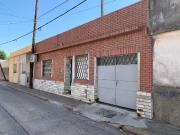 CASA DOS DORMITORIOS/ PASAJE PESTALOZZI 800