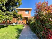 Casa dos pisos en Condominio Valle Araucarias