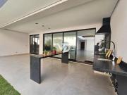 Casa dos Sonhos em Condomínio de Alto Padrão à venda...