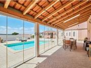 Casa dupla com piscina e vista serra Cadaval