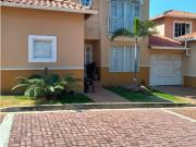 CASA DUPLEX AMOBLADA en ARRIENDO.Quintas de la CASTELLANA