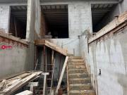 Casa Duplex com 02 Quartos sendo 02 Suítes à Venda em...