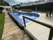 Casa Duplex com 4 Quartos e 2 Suítes Cond. Vista do Vale...