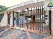 Casa duplex com 5 quartos, 2 suítes, área externa com...