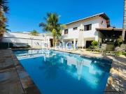 Casa Duplex com piscina / jacuzzi / churrasqueira /...