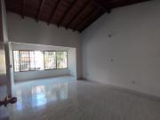 Casa Dúplex Comercial en Arriendo Medellín Sector Belén